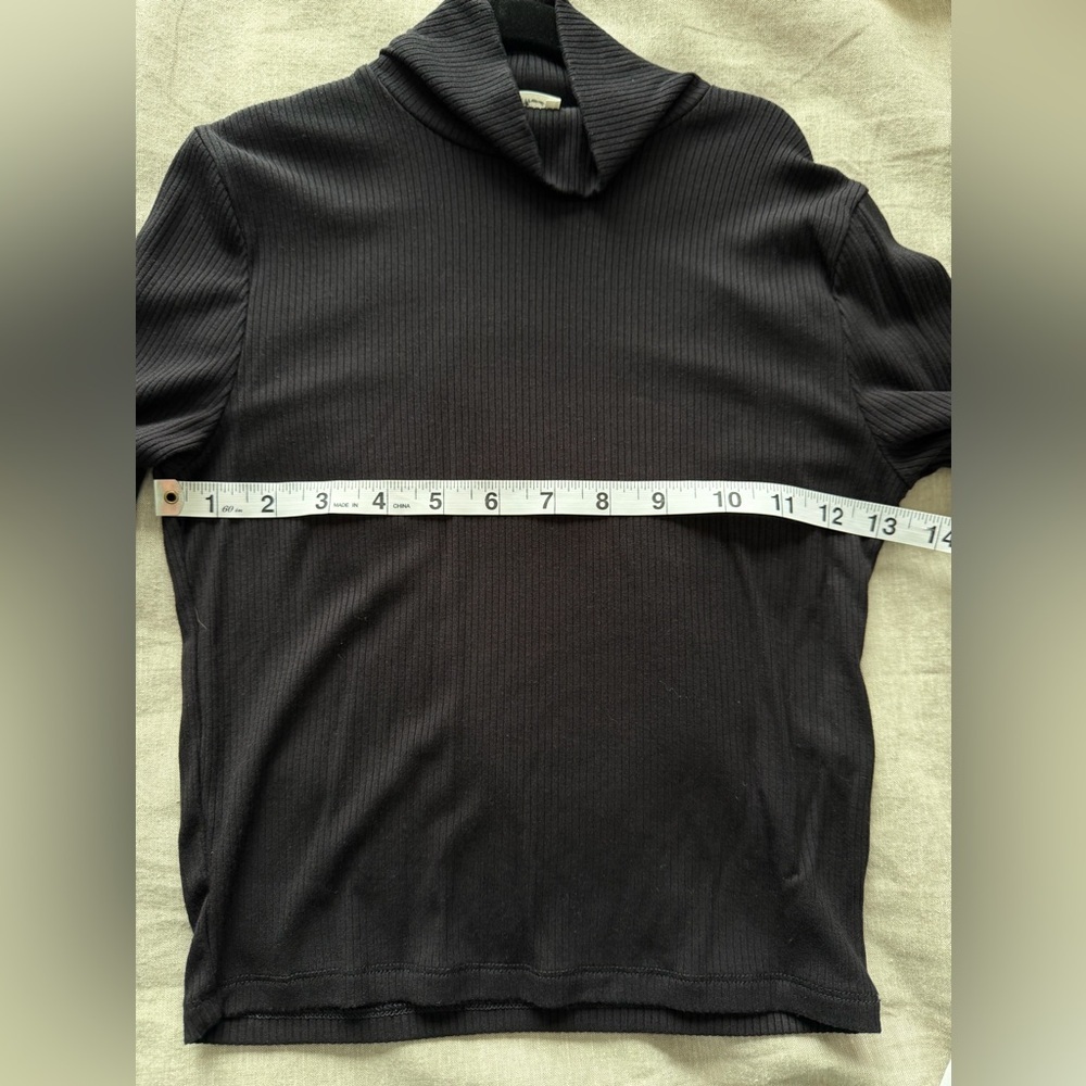 Wilfred Black Long Sleeve Crop Top - Picture 7 of 8